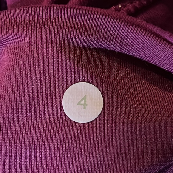 Lululemon Crop Leggings - Picture 4 of 5